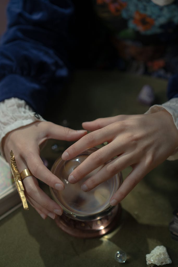 differences between psychic and spirit reading
